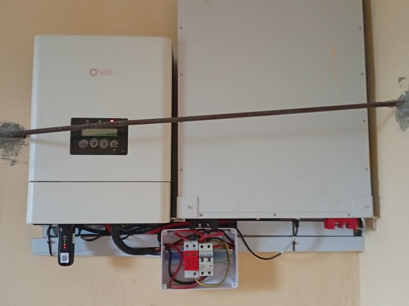 DENJI SYSTEMS installed solar inverter and battery system